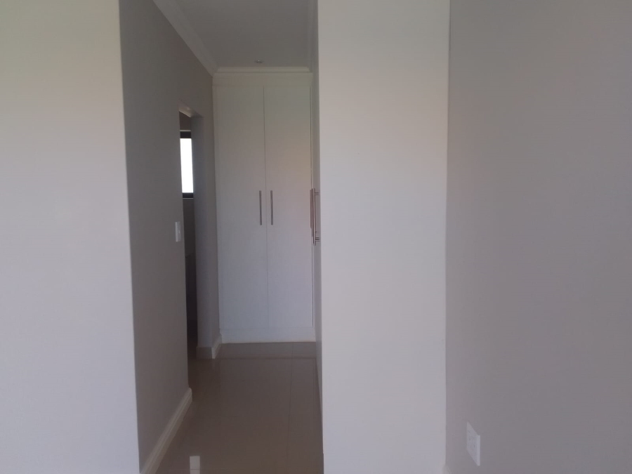 To Let 3 Bedroom Property for Rent in Winterstrand Eastern Cape